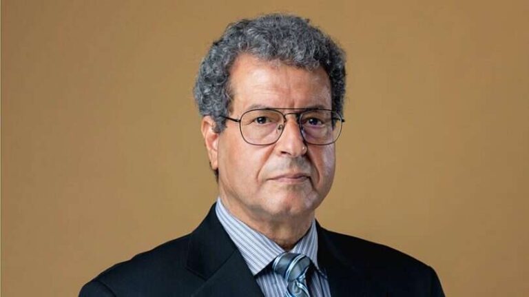 وزير النفط والغاز ينفي إيقاف تنفيذ مشروع مصحة بنغازي وزير النفط والغاز ينفي إيقاف تنفيذ مشروع مصحة بنغازي