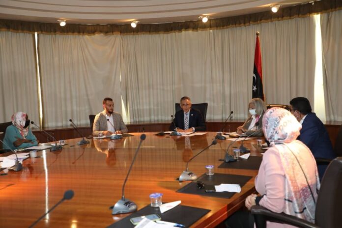 الاقتصاد تبحث تعزيز مساهمة المرأة في التنمية المستدامة