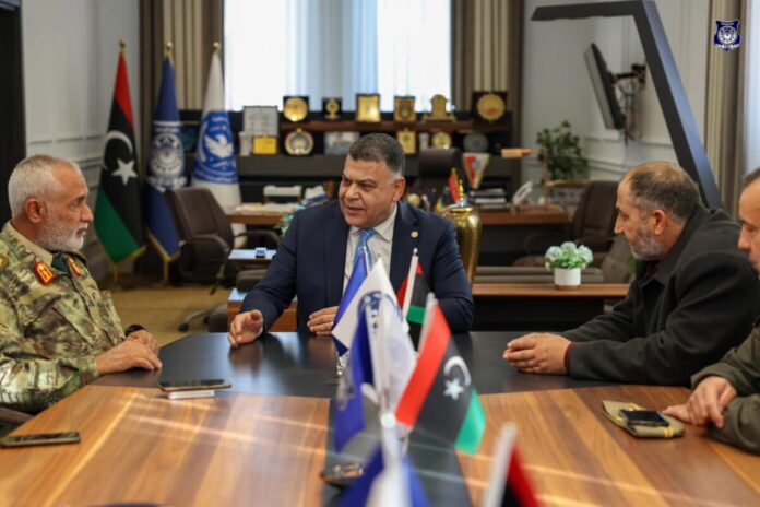 الداخلية تبحث مع لجنة 5+5 ترتيبات تأمين الطريق الساحلي