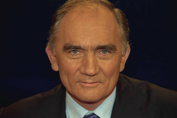 دبلوماسي فرنسي سابق: موسكو لديها حقول نفط كبرى في ليبيا