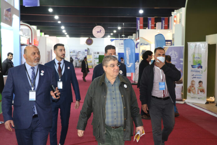 رئيس مجلس إدارة شركة المدينة مصراتة القابضة يزور معرض ليبيا للصناعات