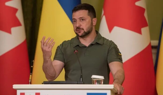 رغم نفي الكرملين.. «زيلينسكي» يُحذر من «إرهاب نووي» روسي