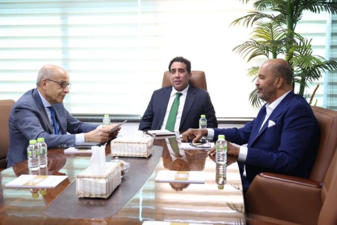 الرئاسي يستعرض نتائج لقاءات محافظ المركزي مع النقد الدولي