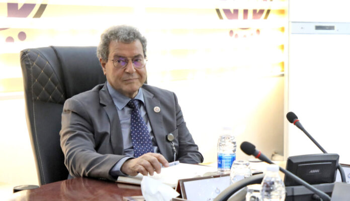 عون: تمديد السعودية خفض إنتاجها النفطي خطوة إيجابية