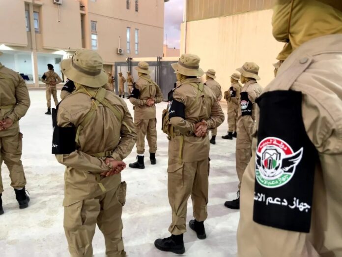 صور.. «دعم الاستقرار» يضبط خارجين عن القانون