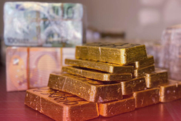 صور.. إحباط عملية تهريب كبيرة عبر مطار معيتيقة الدولي