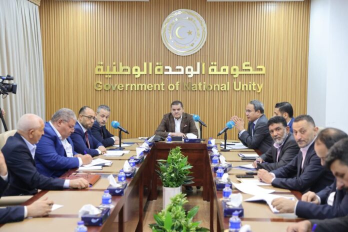 اجتماع موسع لمتابعة ملف المحروقات