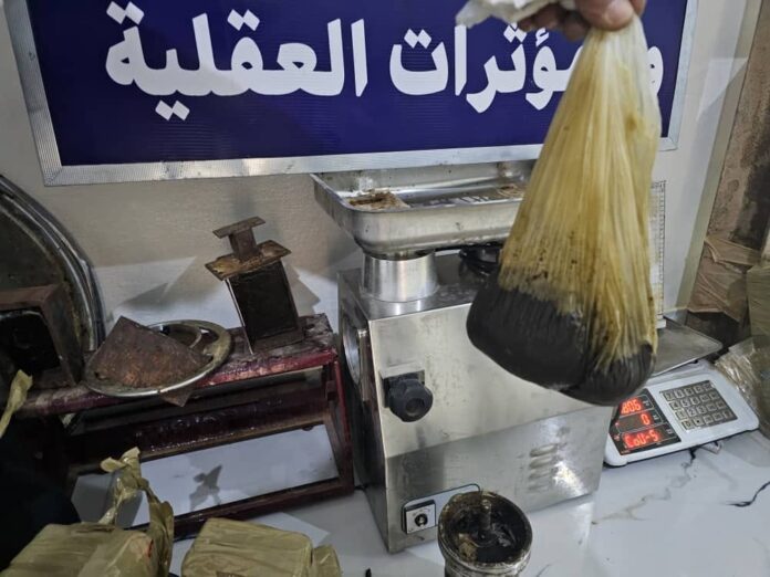 ضبط ورشة متكاملة لتصنيع المخدرات في طبرق