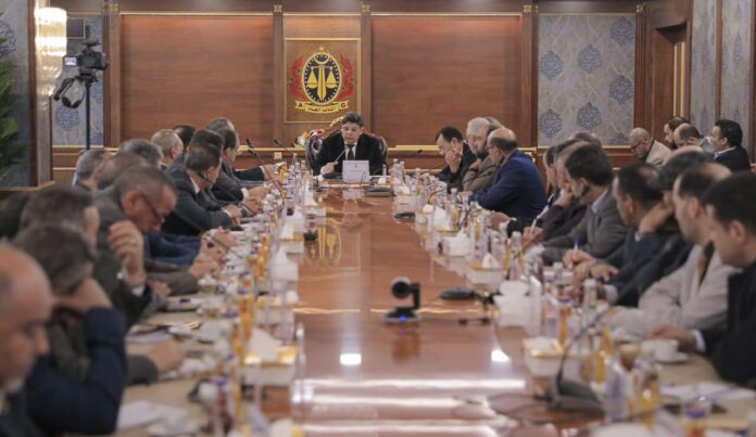 النائب العام يعقد اجتماعاً موسعاً مع قيادات النيابة العامة