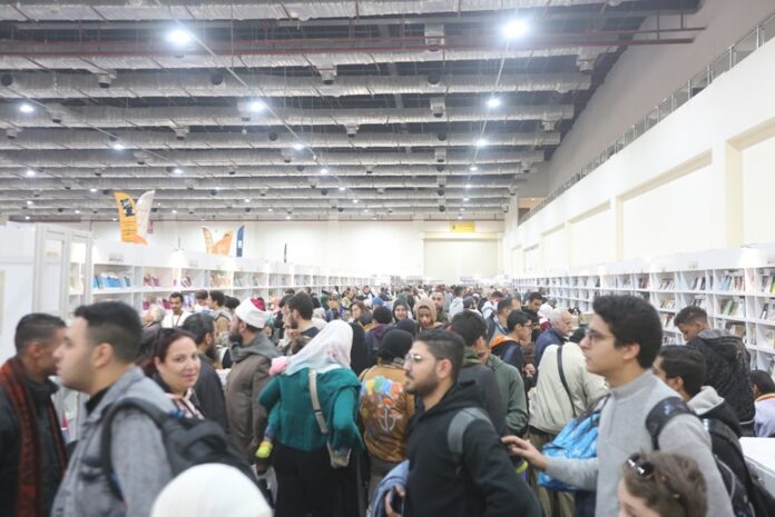 معرض القاهرة الدولي للكتاب يستقبل أكبر عدد من الزوار عبر تاريخه