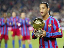 النجوم الأغلى في العالم في 20 عاما.. رونالدينيو يهيمن على القائمة