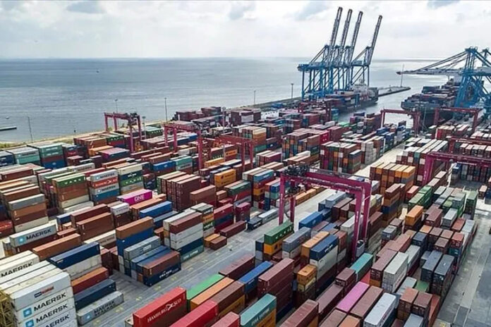 تركيا تردّ على أنباء توريدها أسلحة إلى إسرائيل