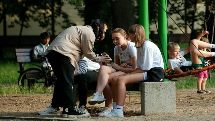 روسيا.. طلاب يتلقون «عروضا مالية» عبر «التلغرام» لتنفيذ تفجيرات بالمدارس