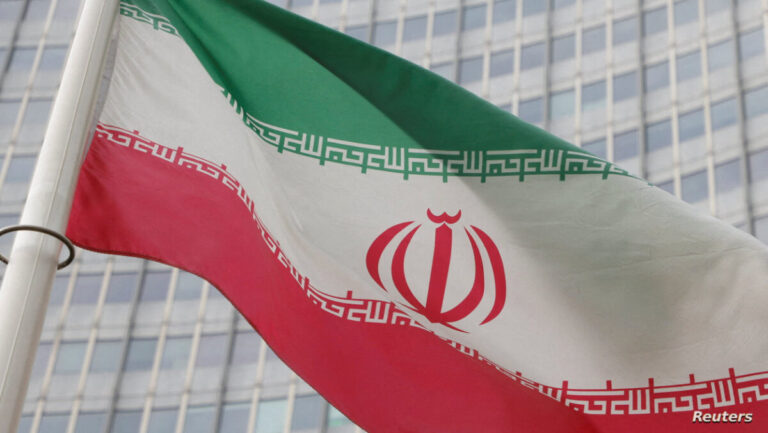 الولايات المتحدة وحلفاؤها يفرضون عقوبات جديدة ضد إيران