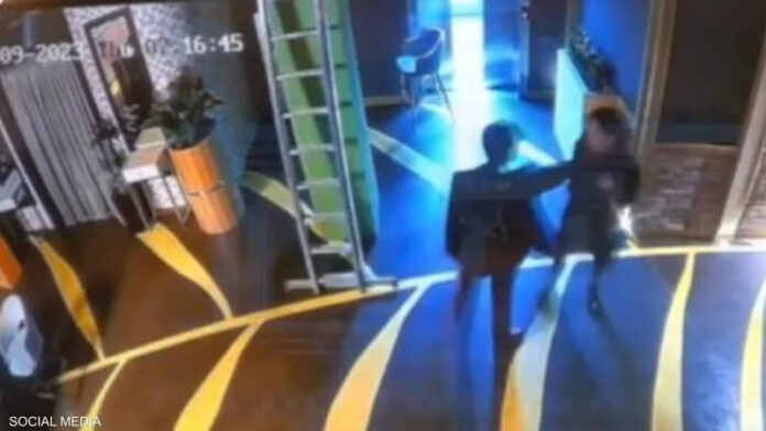 بالفيديو.. «وزير سابق» في كازاخستان يضرب زوجته حتى الموت