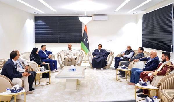 «المنفي» يلتقي وفداً من المجلس الأعلى للأمازيغ