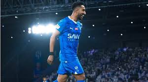 الدوسري يتفوق على رونالدو ويتوج بجائزة أفضل هدف في الدوري السعودي