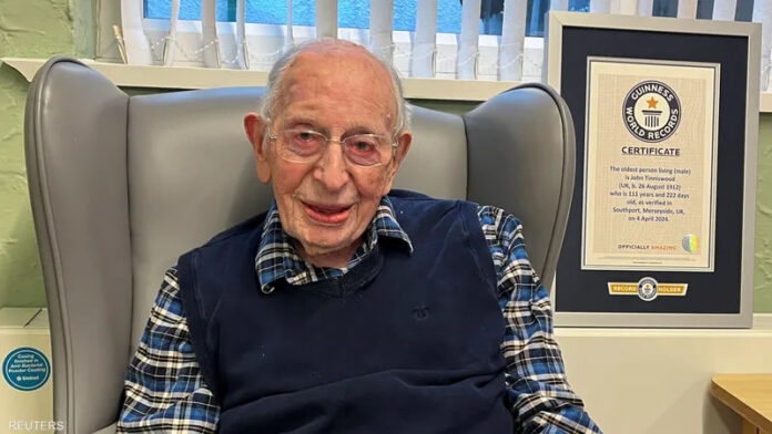 أكبر «معمّر» في العالم يكشف «سر طول العمر»