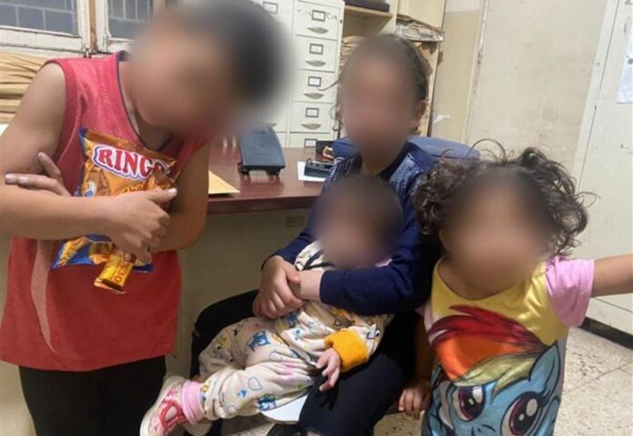 لبنان.. زوجان يرميان أولادهم الأربعة في الشارع ويرفضان تربيتهم!