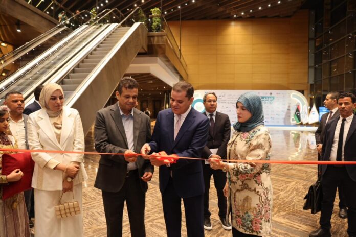 «الدبيبة» يشارك في أعمال المؤتمر الأول لـ «طب العيون»