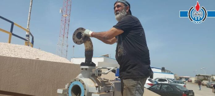البريقة للنفط تنفذ أعمال صيانة للرصيف النفطي في بنغازي