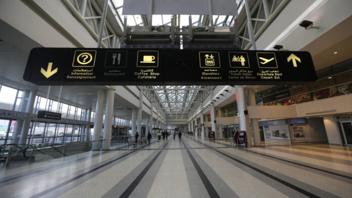 ممثلة سوريّة تكشف تعرضّها للضرب في مطار بيروت