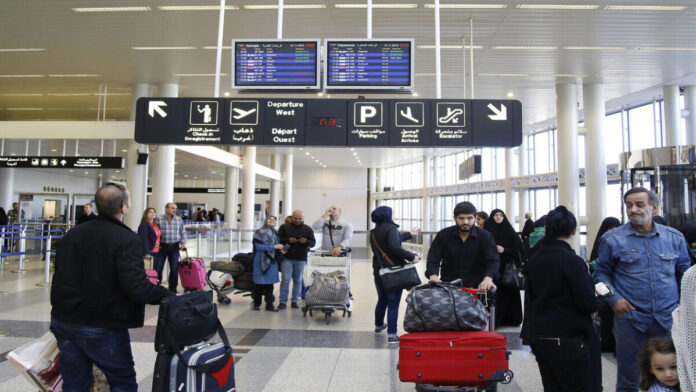لبنان يفرض قيوداً جديدة على دخول السوريين