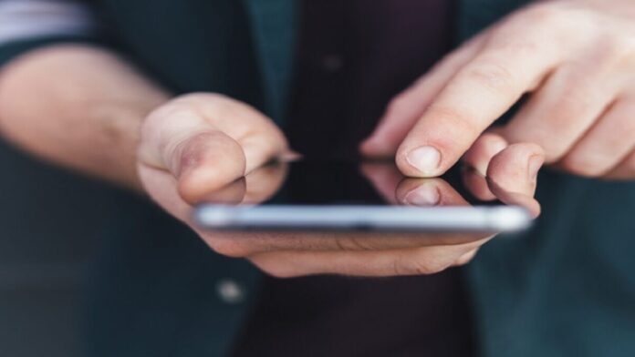 ميزة جديدة في «آيفون» تبهر المستخدمين