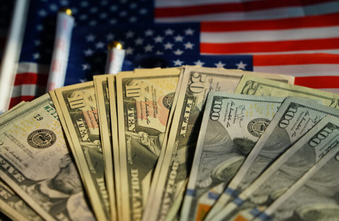 بواقع 106.4 ألف دولار لكل مواطن.. الدين الأمريكي يلامس 36,174 تريليون دولار