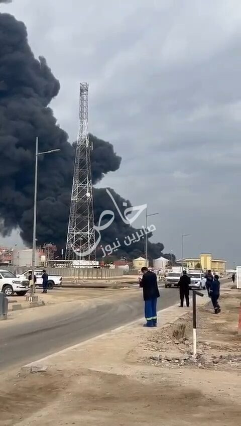 العراق يعلن إخماد حريق هائل اندلع في «حقل الرميلة» النفطي