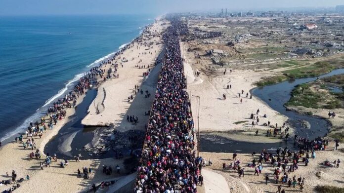 خلال أسبوع.. عبور أكثر من 545 ألف فلسطيني إلى شمال غزة