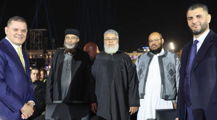 «الطرابلسي» يشارك باحتفالات ذكرى «ثورة فبراير» في «ميدان الشهداء»