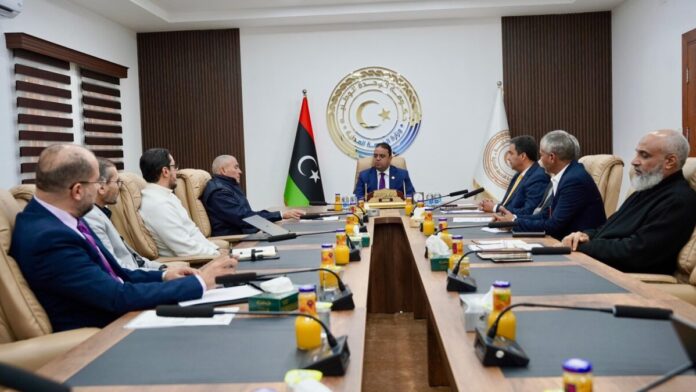 مناقشة تنظيم أوضاع «العمالة الأجنبية» وتعزيز «الربط الإلكتروني»