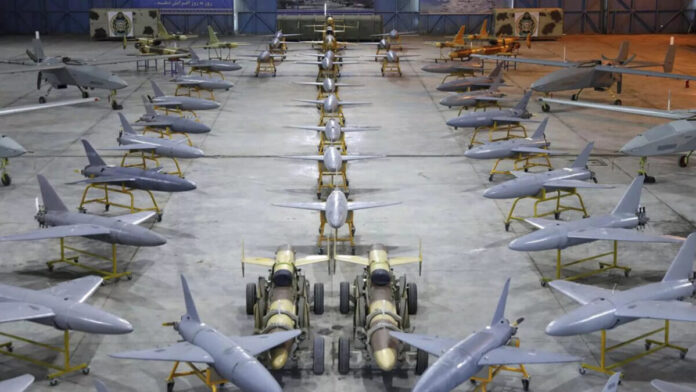 تقوم بـ«مهام انتحارية».. إيران تستعرض قوتها بأنواع جديدة من «المسيرات»