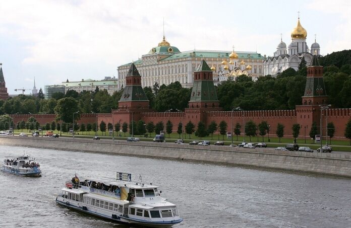 روسيا ترفض مناقشة خطة «زيلينسكي» وتصفها بـ«الهذيان»