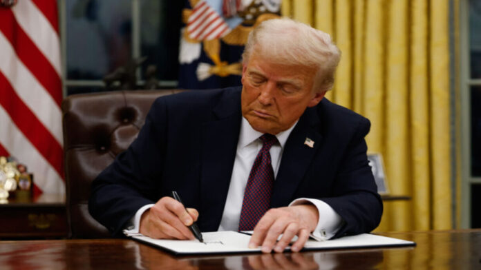 بعد رسوم «ترامب» على الواردات.. ارتفاع حادّ بالأسعار في الولايات المتحدة