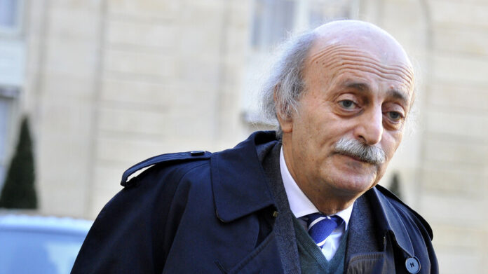 «وليد جنبلاط» يعلّق على زيارة وفد «درزي» سوري إلى إسرائيل