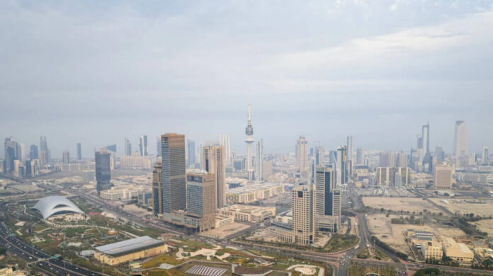 الكويت تصدر قراراً حول «سن الزواج»