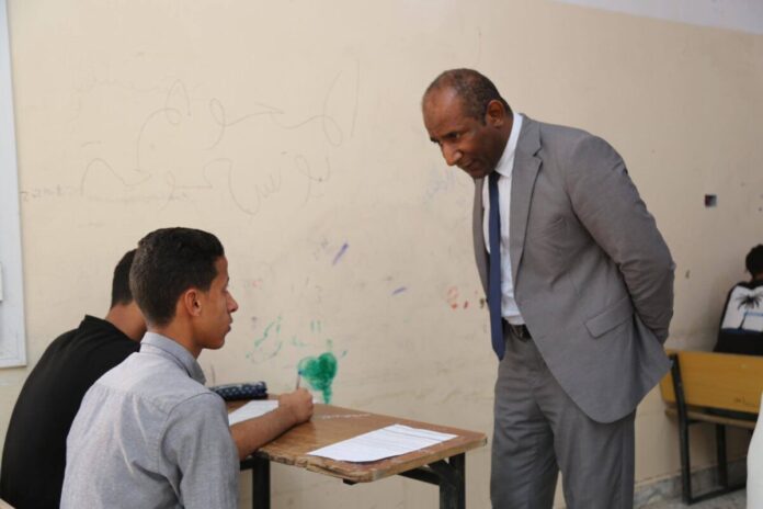 وفد من وزارة التّربية يتفقّد سير الاِمتحانات بـ«بلدية الأصابعة»