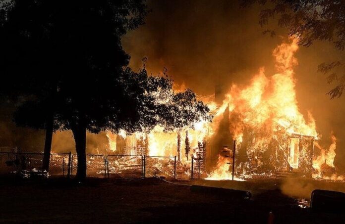 بلدية الأصابعة تصدر بياناً عاجلاً حول الحرائق بالمدينة