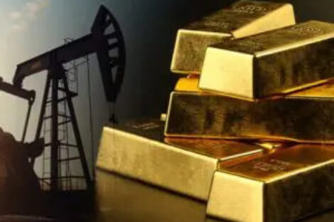 بعد خسائر.. النفط ينتعش والذهب يحطم الأرقام القياسية