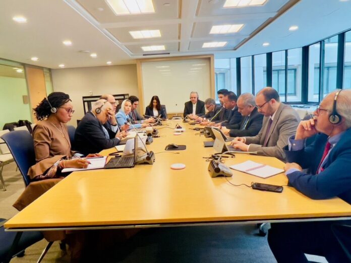 المركزي يبحث مع «صندوق النقد والبنك الدوليين» الأوضاع الاقتصادية والمالية