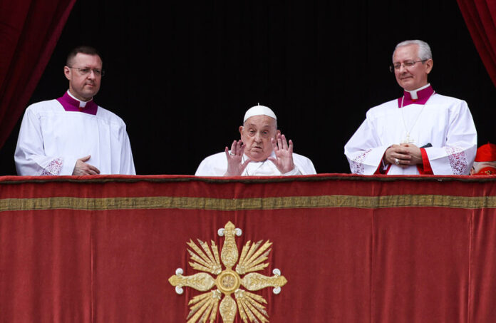 ابن المهاجرين وأبو الفقراء.. من هو «البابا فرنسيس» وكيف عاش؟