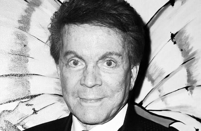 رحيل ممثل ومخرج أمريكي شهير