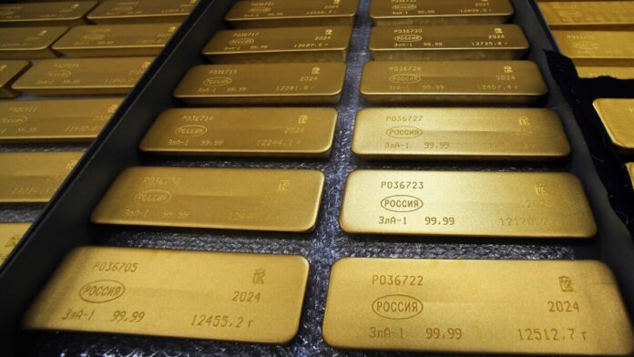 تجاوز 3300 دولار.. أسعار الذهب تبلغ أعلى مستوى لها