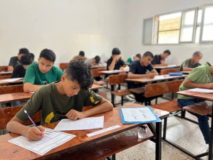 خلال الامتحانات النهائية.. إلغاء امتحان العلوم لـ26 تلميذاً بسبب الغش الإلكتروني