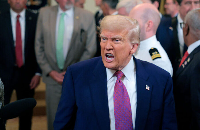 ترامب يحذر إيران: أسلحة فتاكة في طريقها إلى إسرائيل