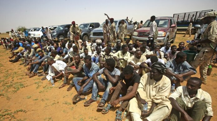 الجيش السوداني والدعم السريع يتنازعان السيطرة على منطقة المثلث الاستراتيجية