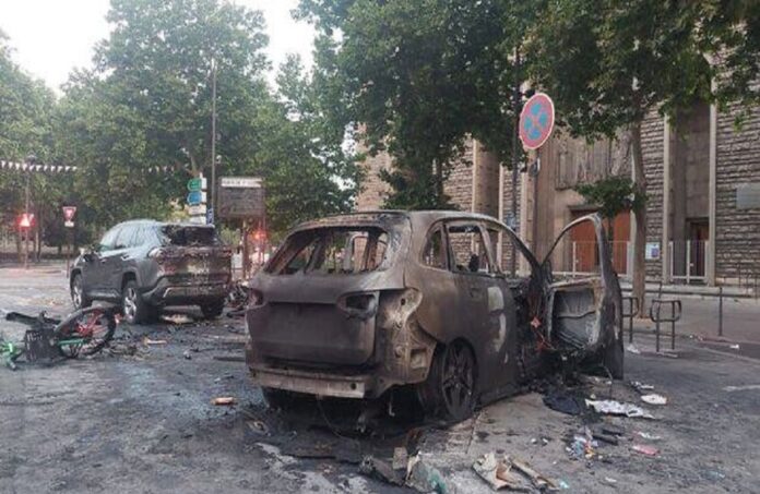 باريس تشتعل بعد نهائي أبطال أوروبا.. مواجهات عنيفة واعتقال المئات وأضرار جسيمة