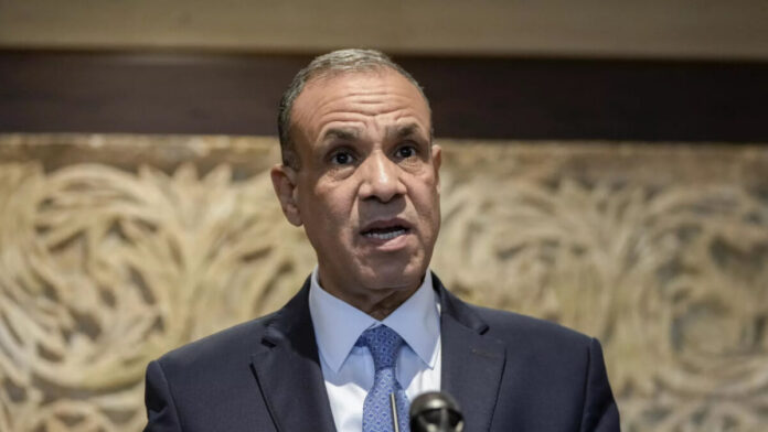 السيسي يدلي بصوته بالانتخابات..مصر تدعو إلى نظام أمني إقليمي يحمي مصالح الدول العربية